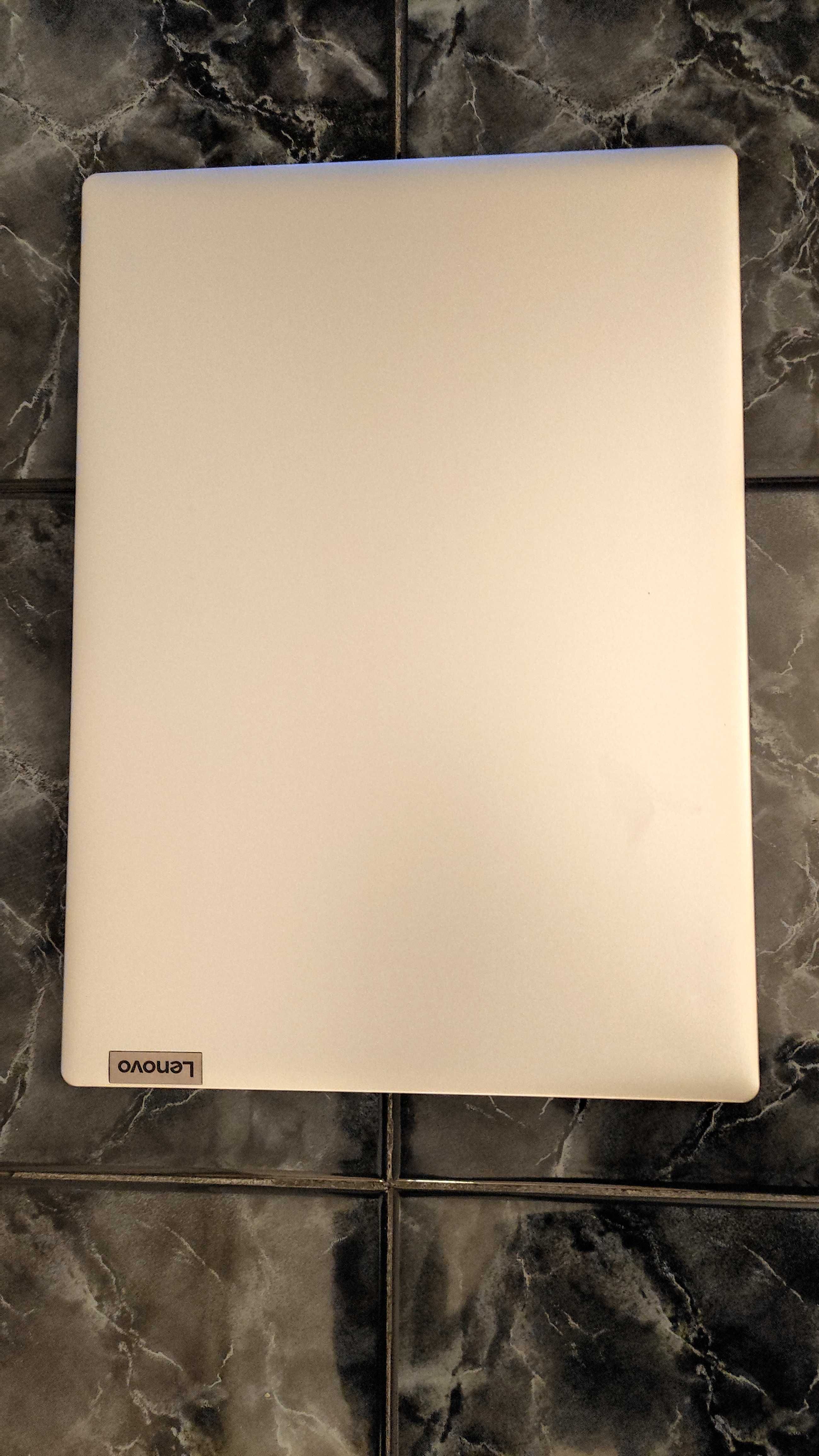 Lenovo IdeaPad Slim 1 14AST-05 - stan idealny