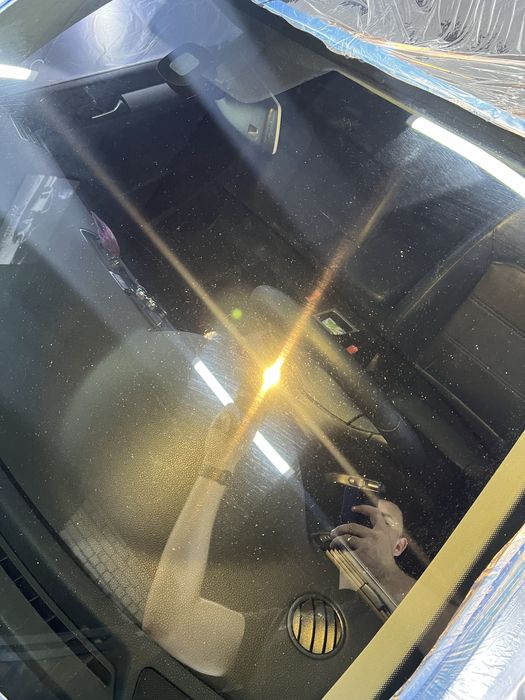 Полірування лобового скла ,полировка лобового стекла