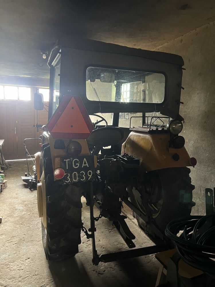Sprzedam ciagnik Ursus C330