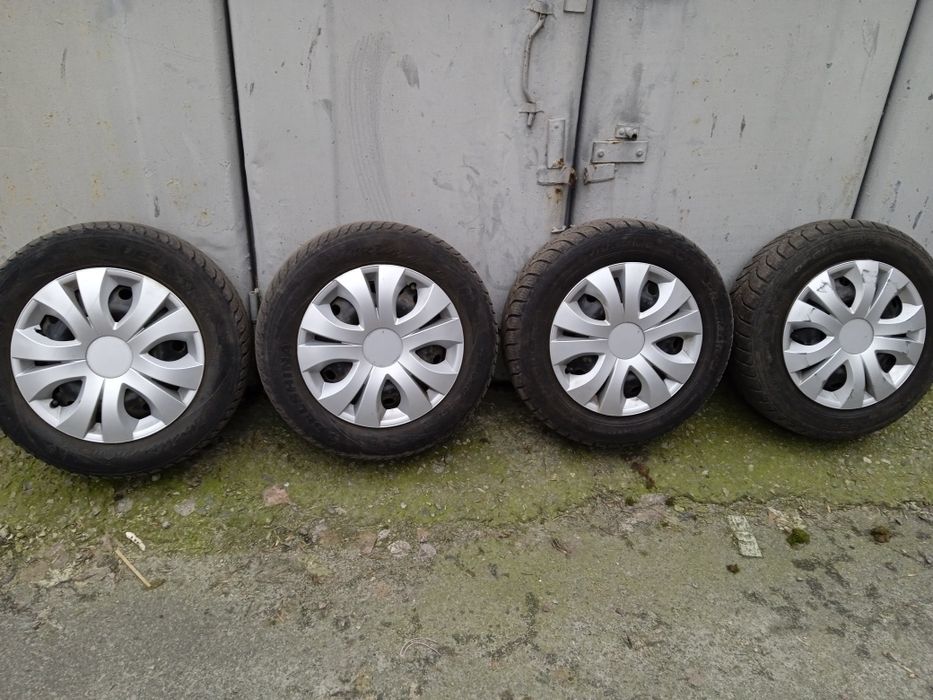 Продам колёса в сборе с колпаками 185/65/14. Зима. Самовывоз Киев!!!
