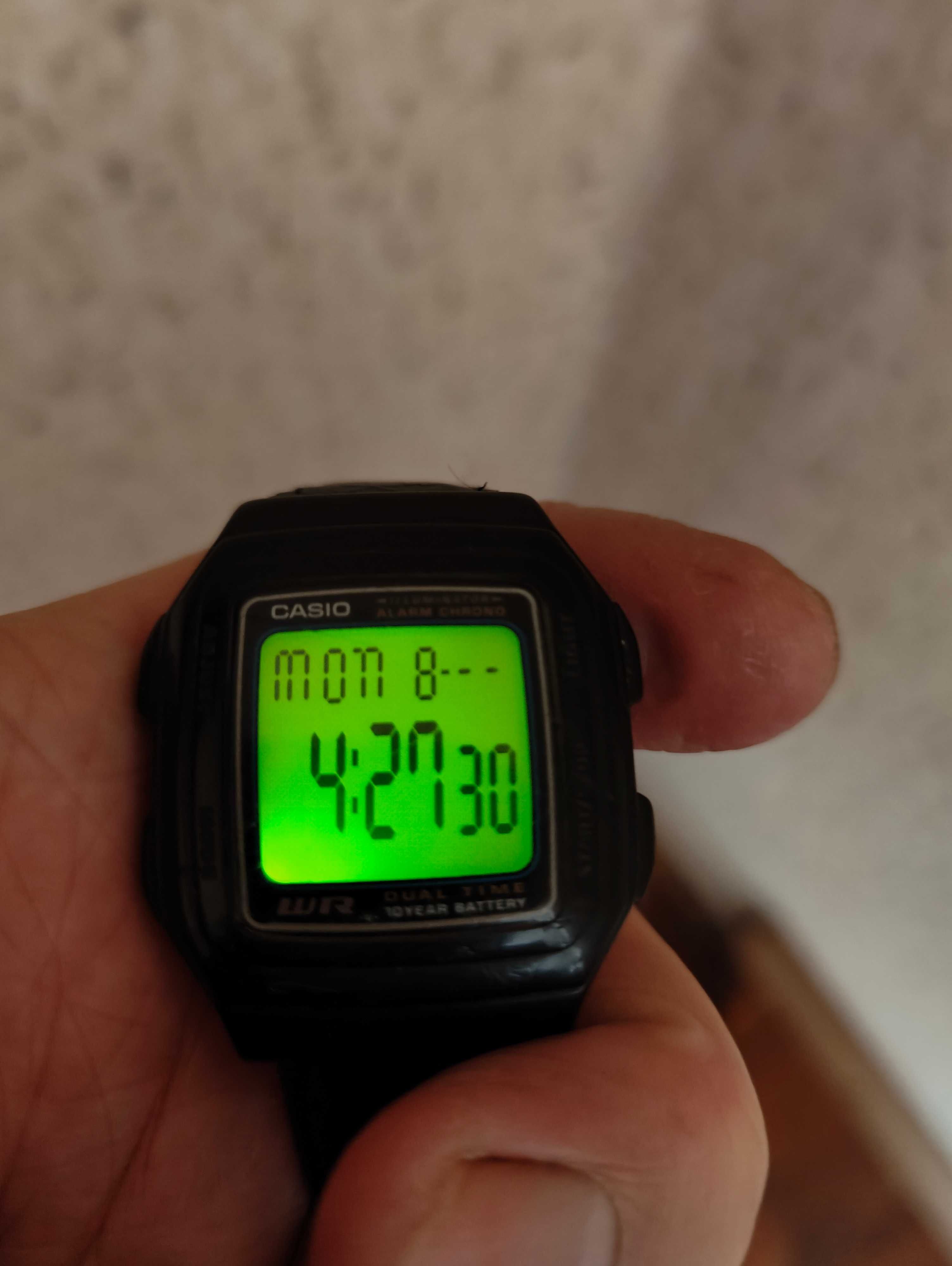 Чоловічий годинник Casio F-201W-1AEF