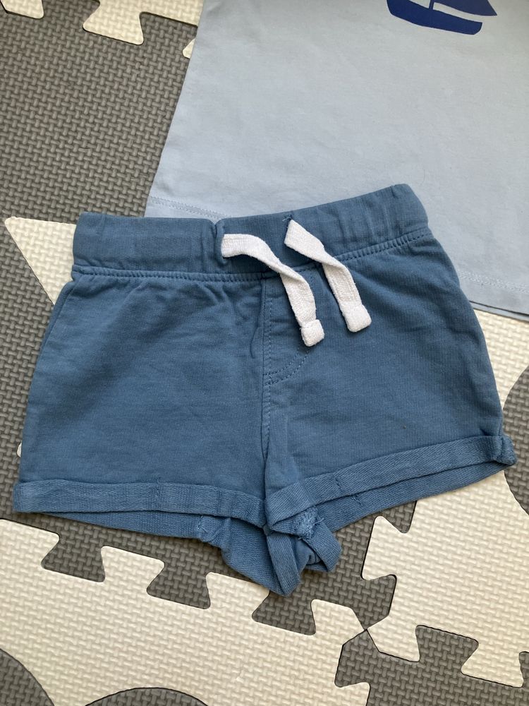 Zestaw na lato dla chłopca koszulka i spodenki rozmiar 74 H&M