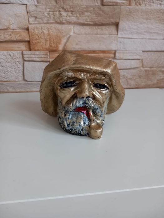 Popielniczka ozdobna