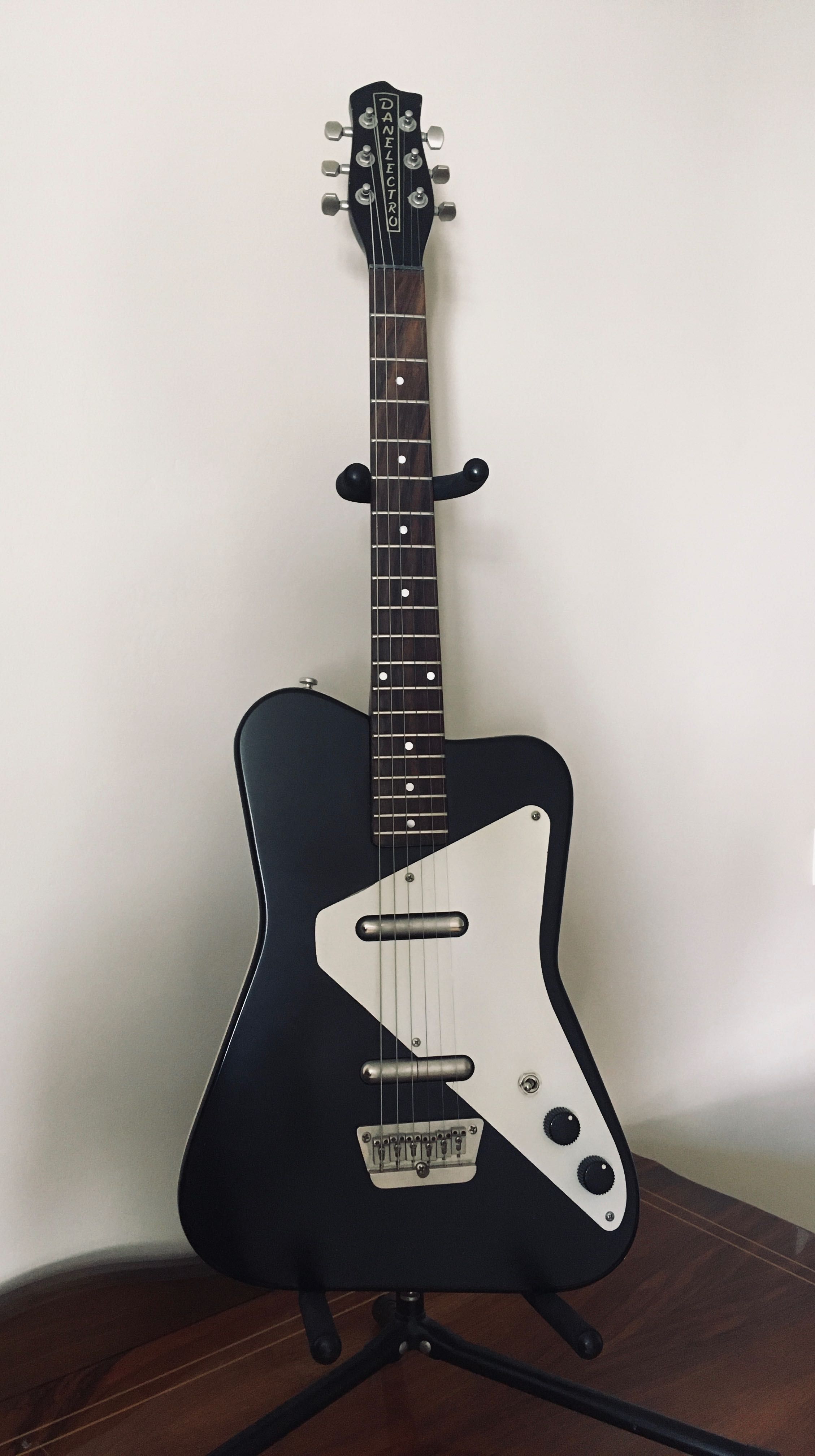 Danelectro Dano Pro reissue