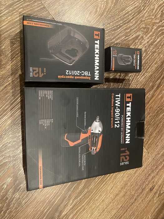 Акумуляторний ударний гайковерт Tekhmann tiw-90