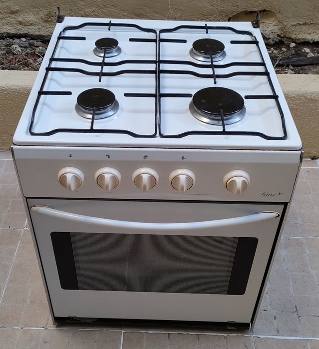 Fogão Junex em bom estado