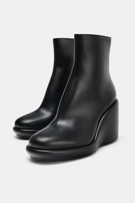 Шкіряні ботильйони  zara 39р