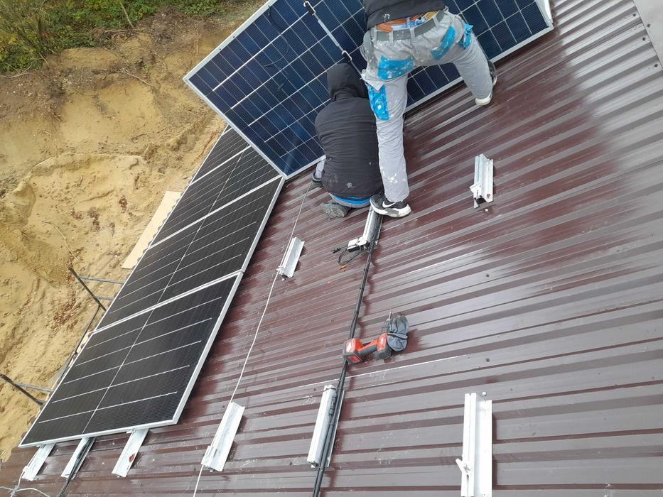 Fotowoltaika instalacja Hybrydowa 10,2Kwp/10kwh  GOODWE G2