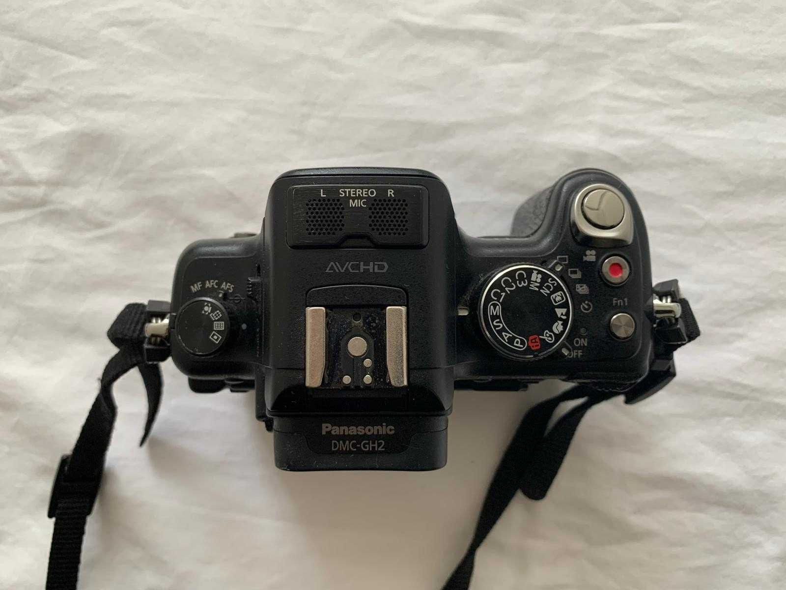 Panasonic Lumix GH2 + Lente 14-140mm + 2 baterias + 2 SD