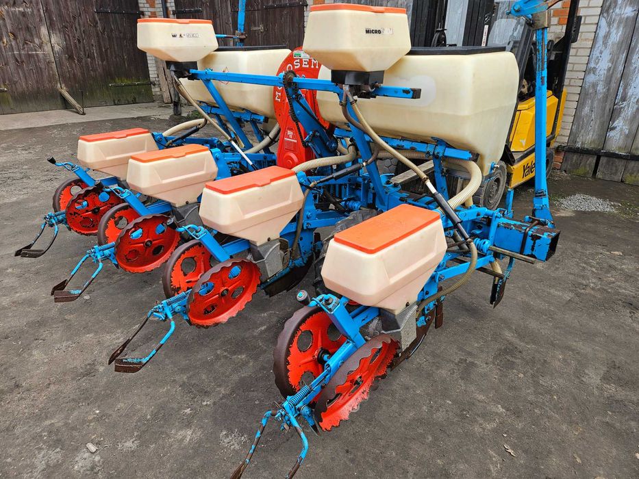 Siewnik do kukurydzy Monosem NG 4 rzędowy