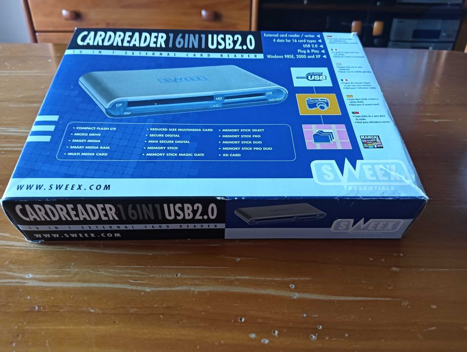 Leitor Cartões memória 16 em 1  Sweex
