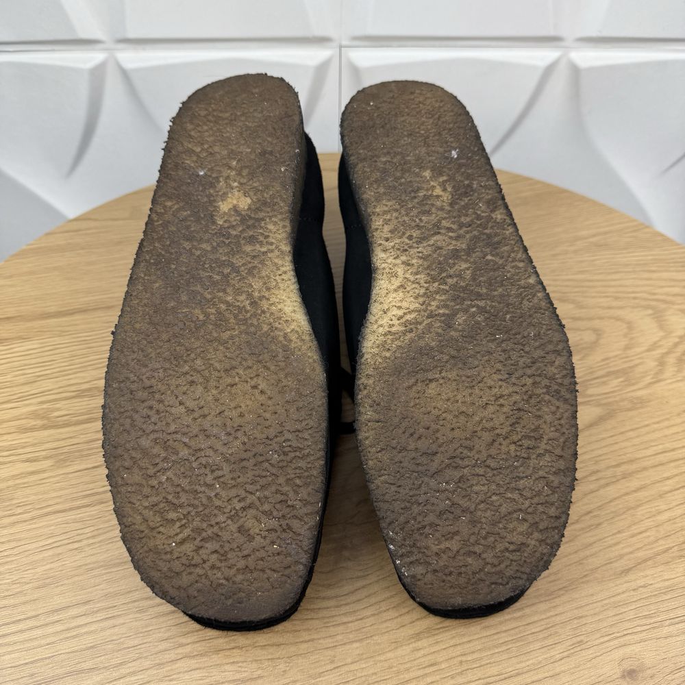 Оригінальні замшеві дезерти Clarks original