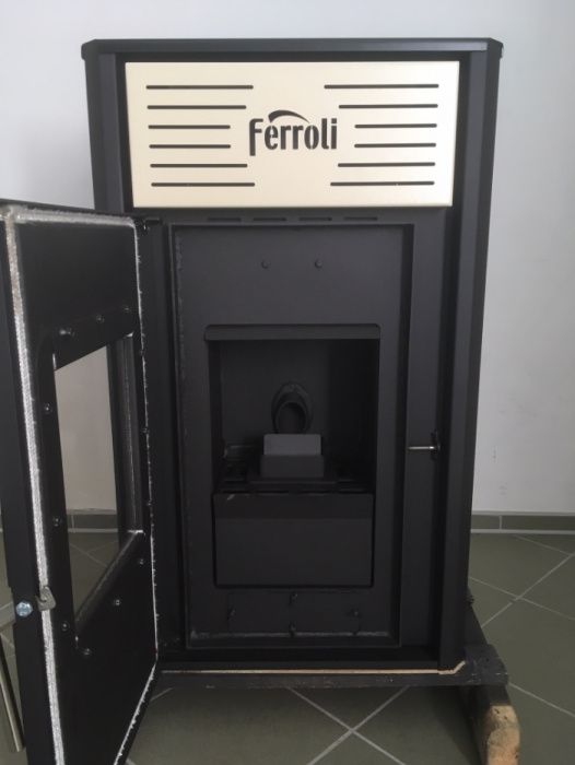 FERROLI Breta 8 kW termo kominek  piecyk na pelet pellet