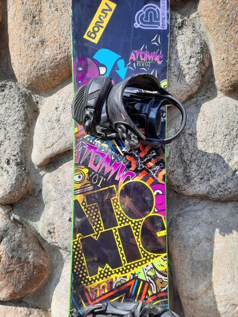 Snowboard Atomic z wiązaniami 153