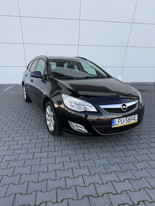 Opel Astra J 1.4t 2012 r !Nowy Rozrzad! Oryginaly Lakier!Grzane fotele
