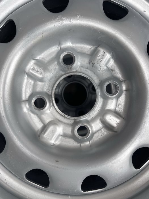 Пара дисків R13 4/100Et30