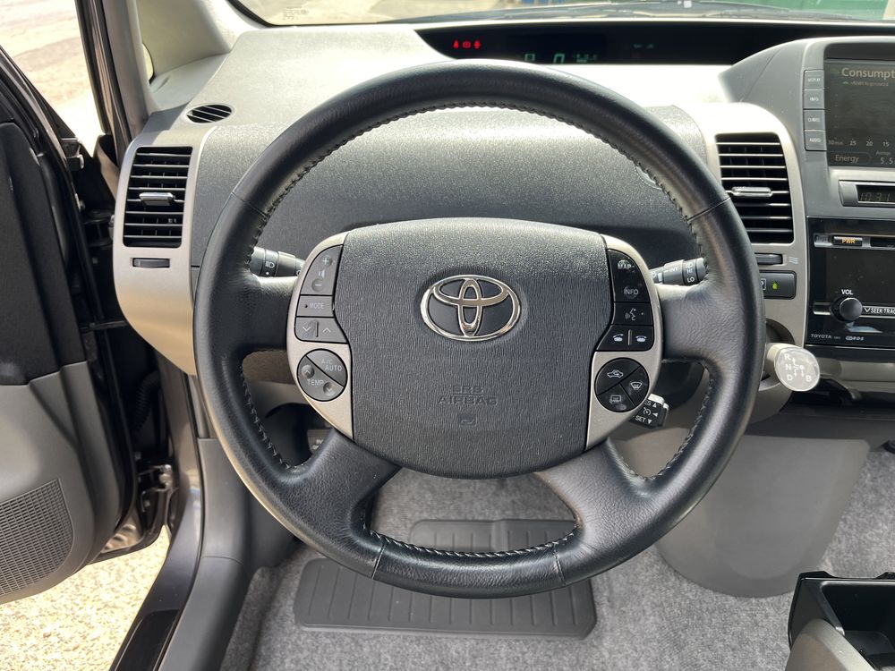 Toyota Prius 1.5 VVT-i Hybrid Sol Auto