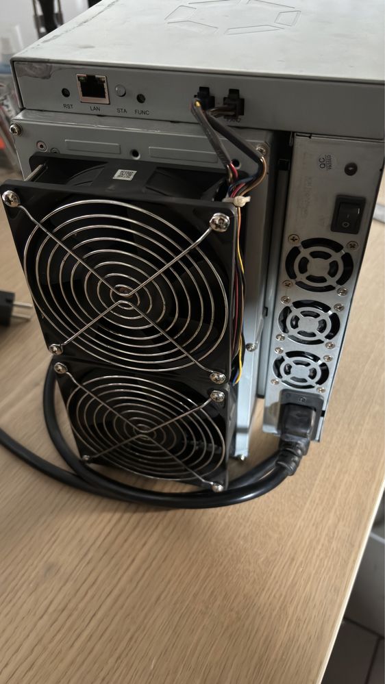 AvalonMiner 1246 85T - koparka bitcoin