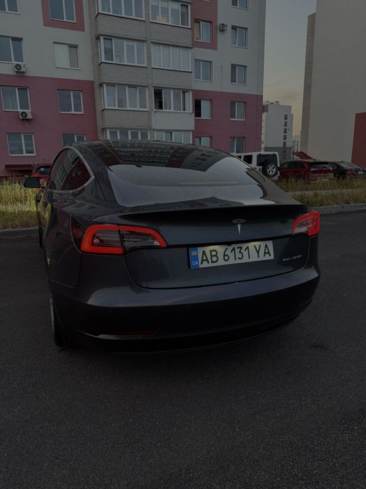 Продам Tesla Model 3