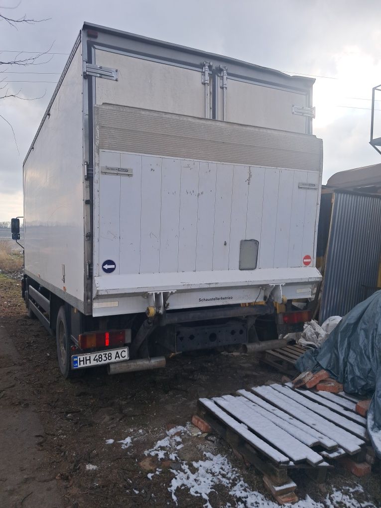 Продам мерса 817