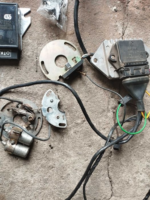 Генератор 12 - вольтовий