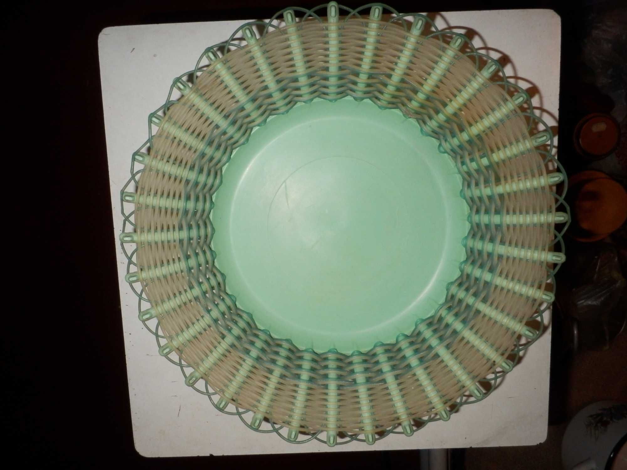 пластиковая тарелка,подставка для яиц,салатник, конфетница, СССР