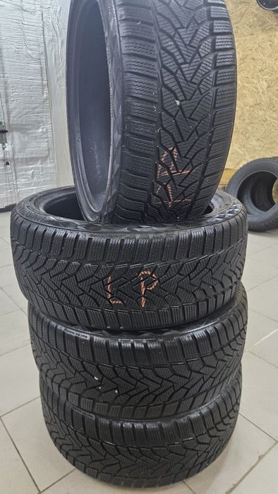 Opony zimowe 225/40R18 Uniroyal WinterExpert XL FR 92V
