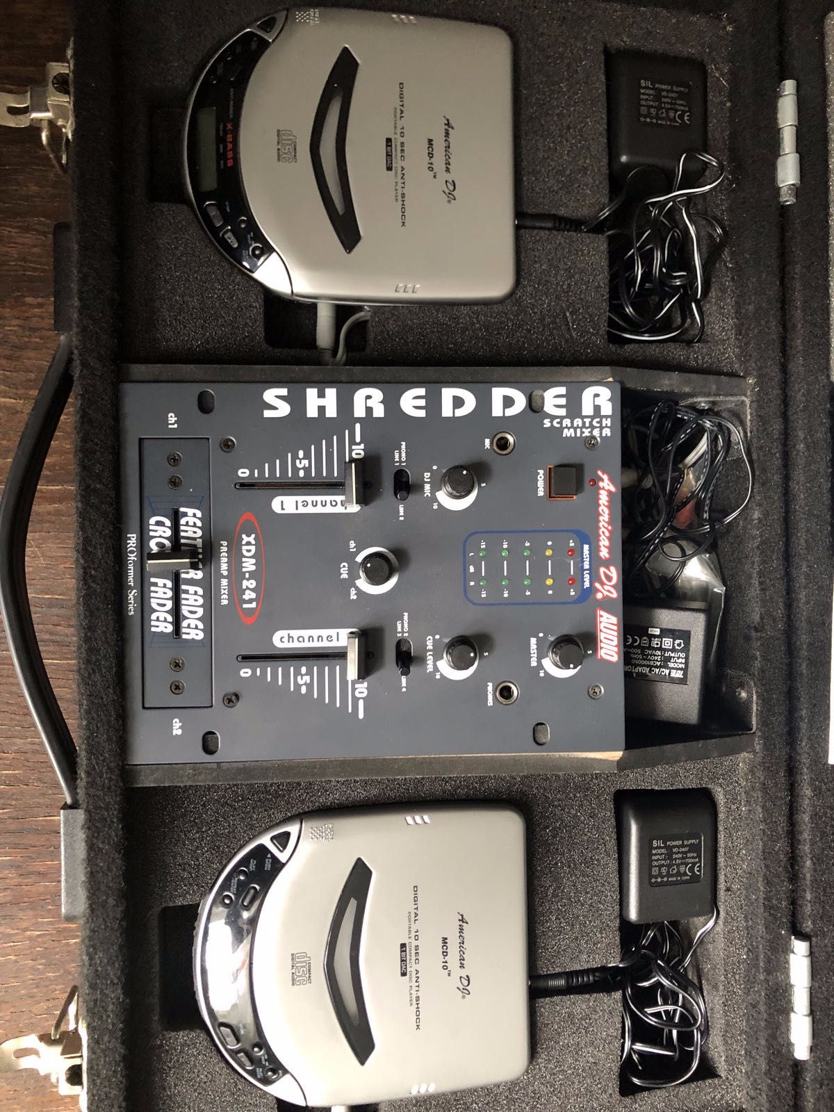 American DJ hard flight case plus XDM - 241 Shredder mixer