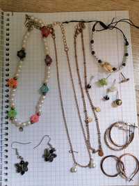 biżuteria, łańcuszki, kolczyki, bransoletki