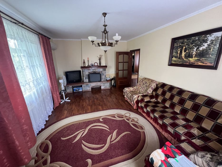 Дім котедж з гаражем 235 кв 5 кім 15 сотих Гнідин Гнедин