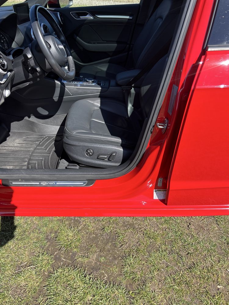Jak Nowa  A3  E-tron plug in hybrid 53 tys przebiegu