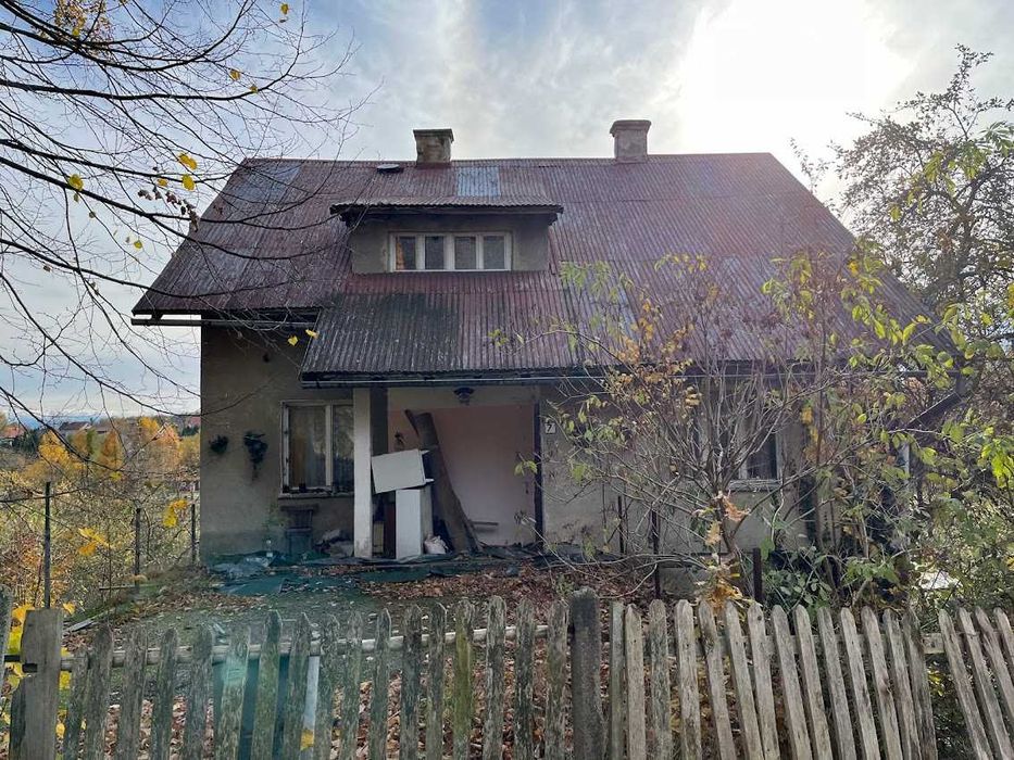 Na Sprzedaż Wolnostojący Dom Do Remontu w Gryfowie Śląskim (Zielona 7)