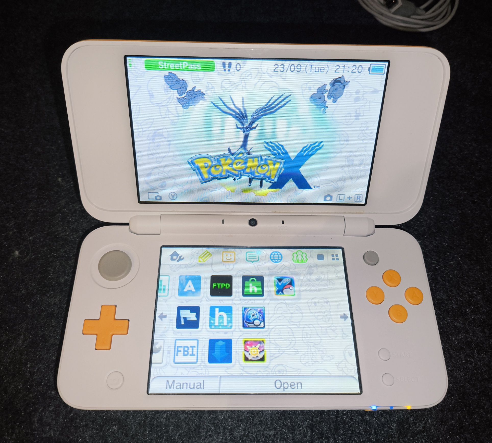 New Nintendo 2DS XL 64Gbs desbloqueada + Extras