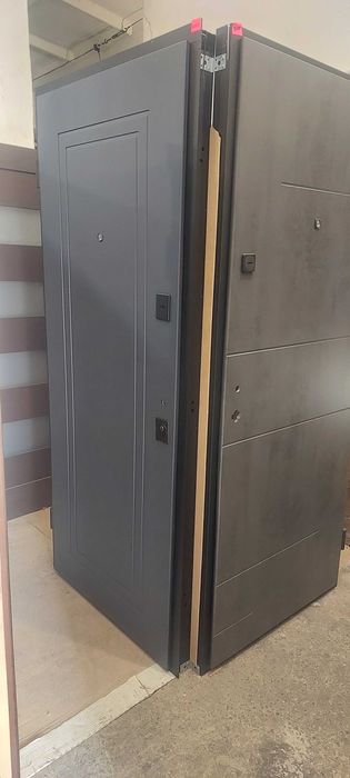 Вхідні двері вуличні в будинок і квартирні Входные металлические двери