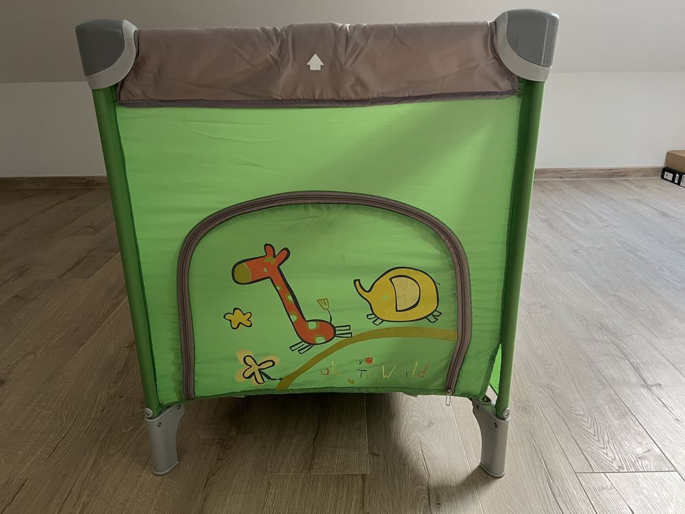 Łóżeczko turystyczne Baby Design zielone
