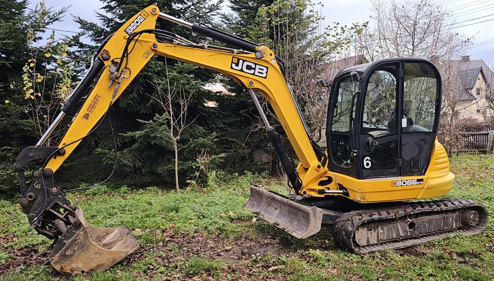 Koparka JCB 8065. Umowa kupna-sprzedaży 2011 rok Cat Kubota