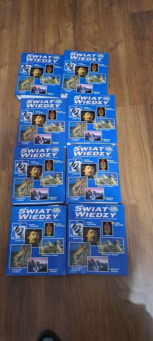 Świat Wiedzy - komplet 8 zeszytów, stan bardzo dobry!