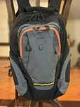 Mochila Berg c/ bolso para Portátil