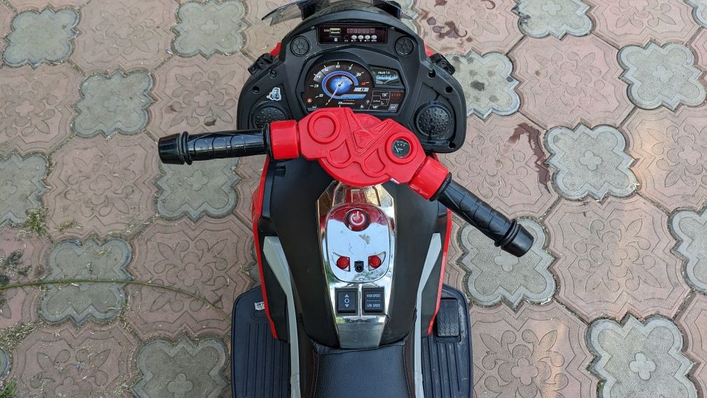 Детский електричний мотоцикл BMW K1300