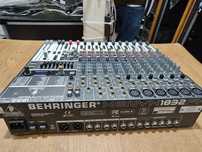 Mesa de Som Behringer