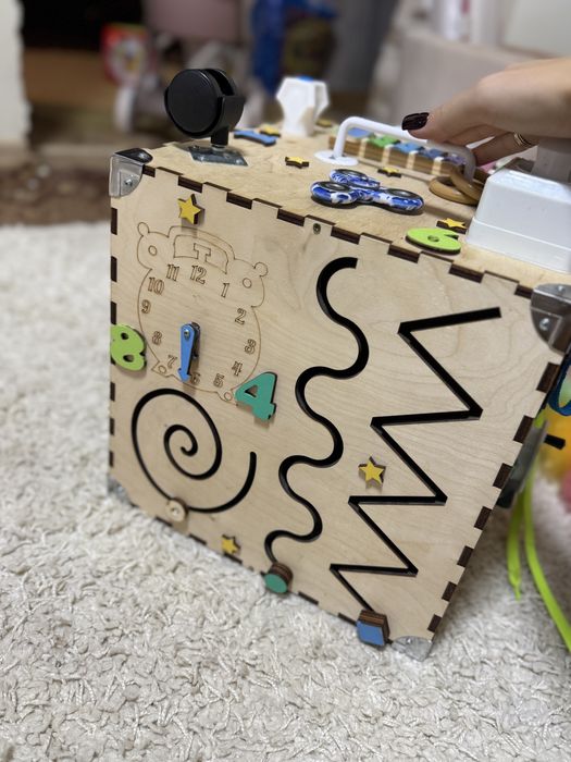 Бізікуб 30*30 видра fisher price лот іграшок бізіборд бизикуб