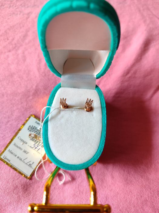 Золотые украшения