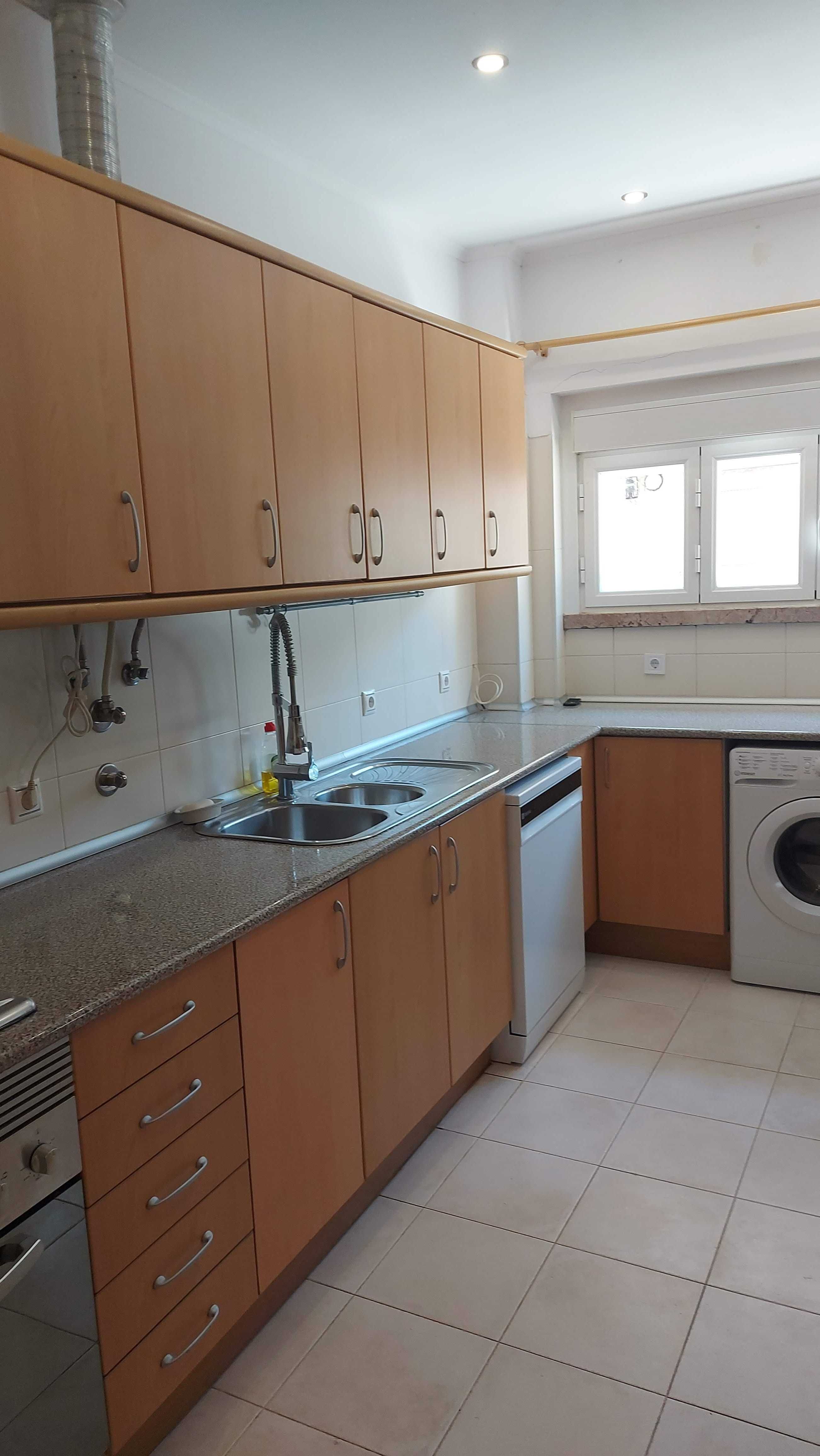 Apartamento T1 na Cova da Piedade com Excelente Localização.