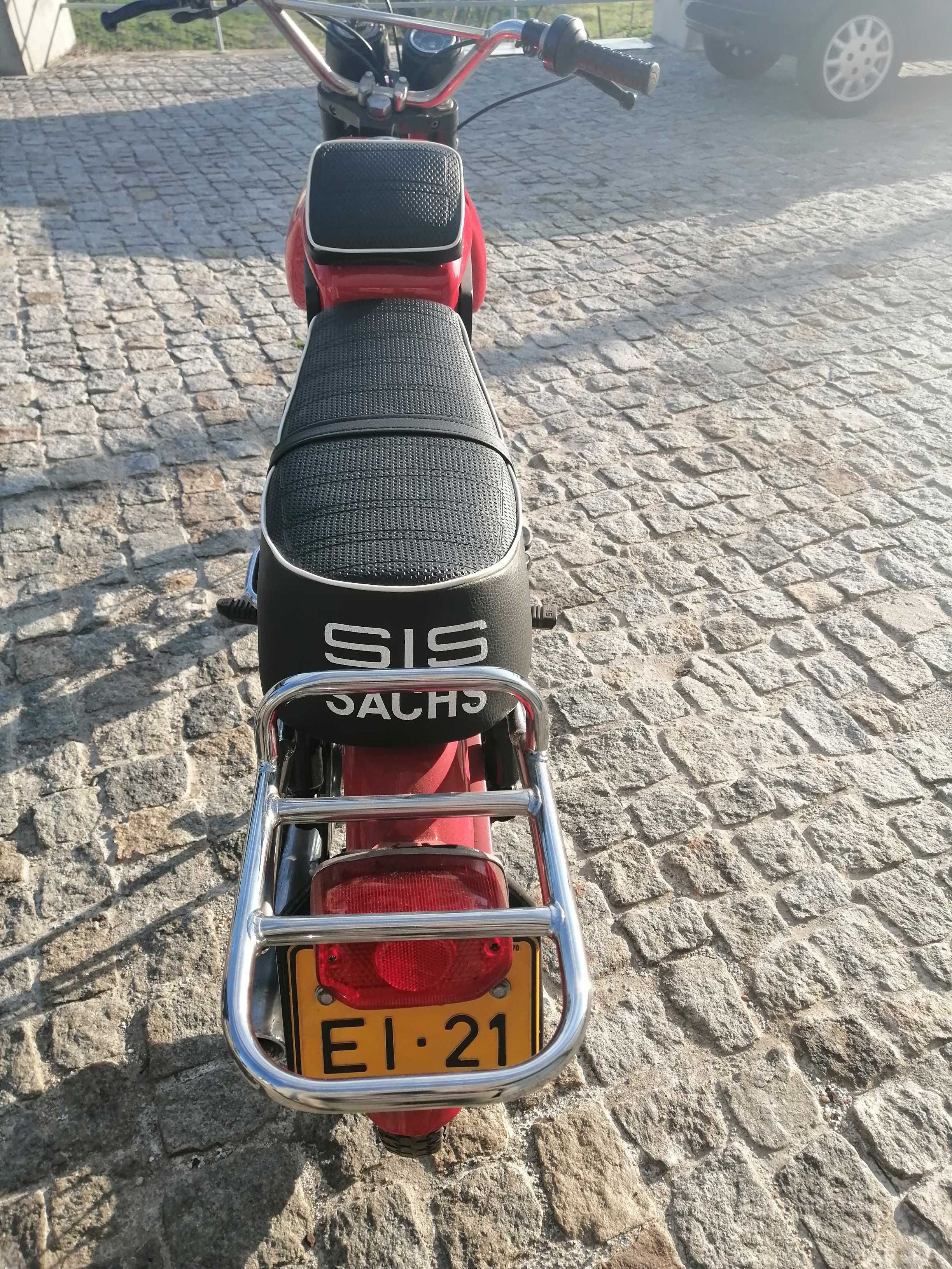 Vendo moto Sache V5