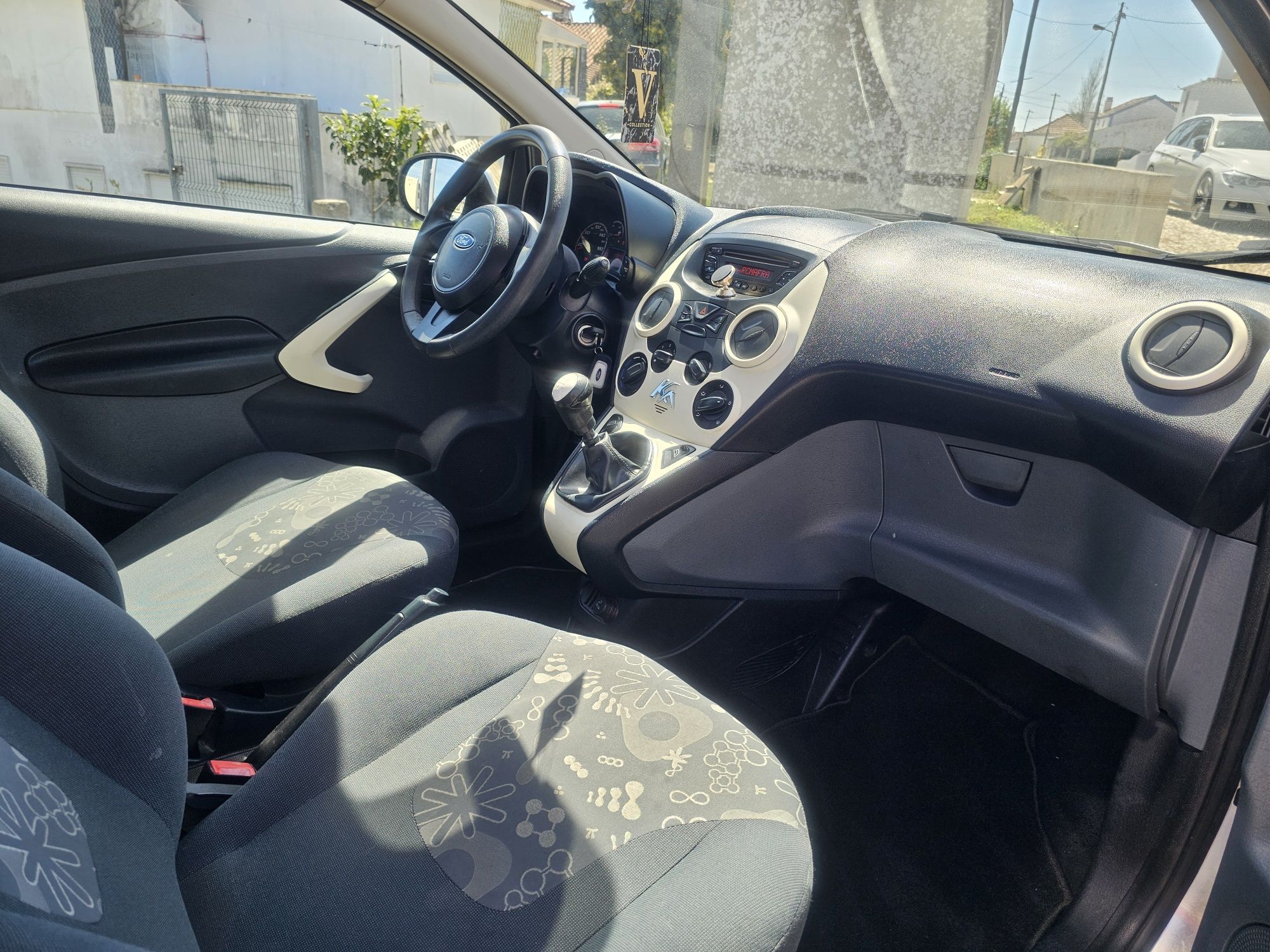 Ford KA  super económico