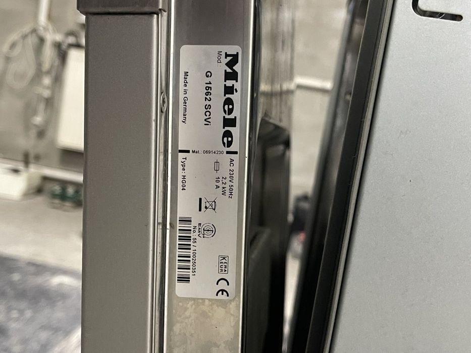 Вбудована посудомийна машина Miele G 1562 SCVi
