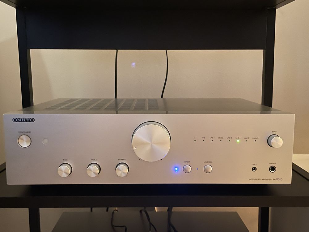 Onkyo A-9010 SREBRNY 5* WhatHIFI Wzmacniacz z DAC