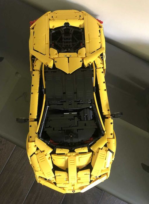 Конструктор Technic Lamborghini Centenario. Масштаб 1:8. 3899 деталей.
