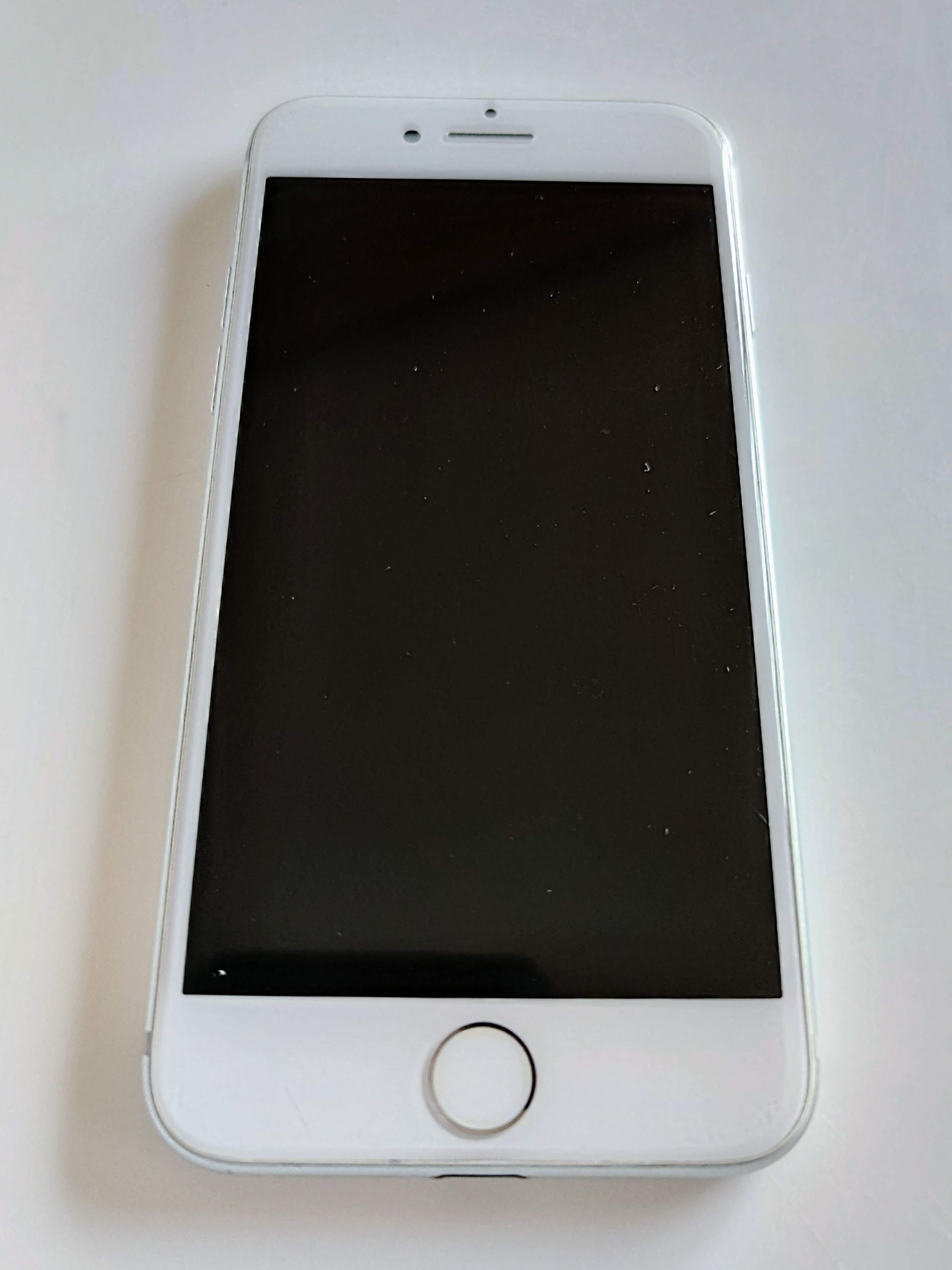 iPhone 7 Silver 128GB em BOM estado com caixa original