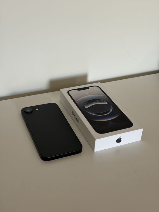 iPhone 16e 128Gb